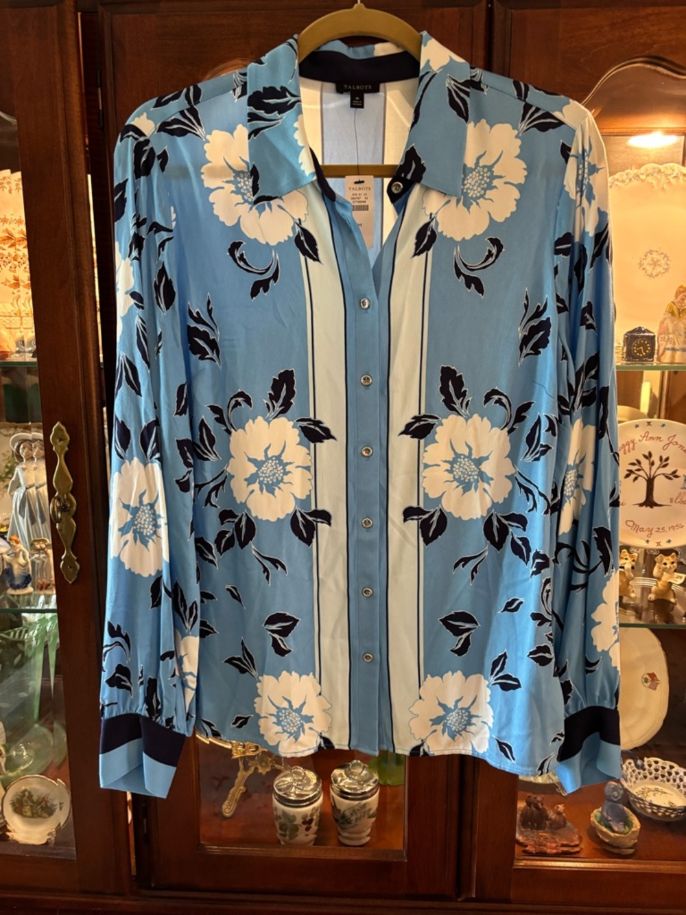 Talbots Button Front Shirt-Delightful Floral~Medium - Picture 4 of 12
